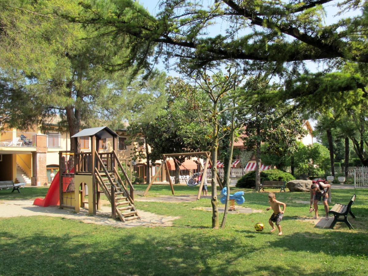 Holiday Home Bella Italia-4 By Interhome เปสเคียรา เดล การ์ดา ภายนอก รูปภาพ